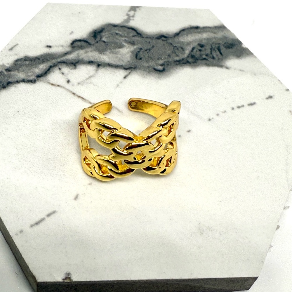 New Goldfilled Adjustable Chain Link Ring - image 1